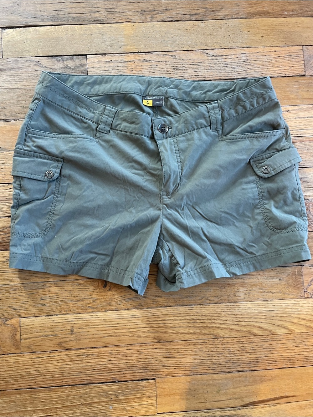 Eddie Bauer Olive Green Women's Flexible Hiking Shorts